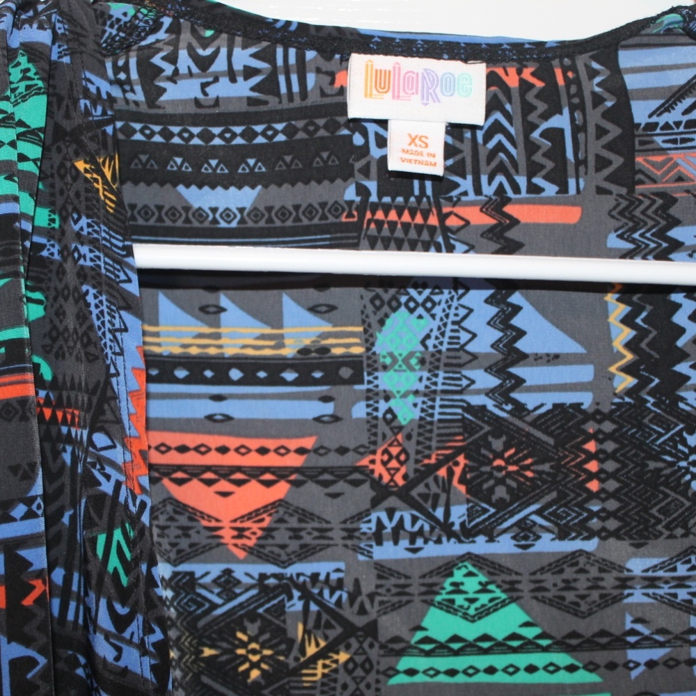Lularoe - Picture 3 of 4